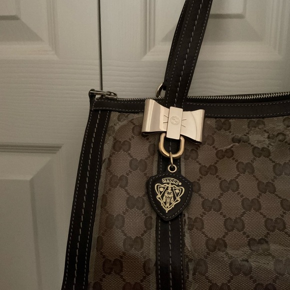 Gucci Black and Tan Monogram Shoulder Bag - Picture 3 of 6